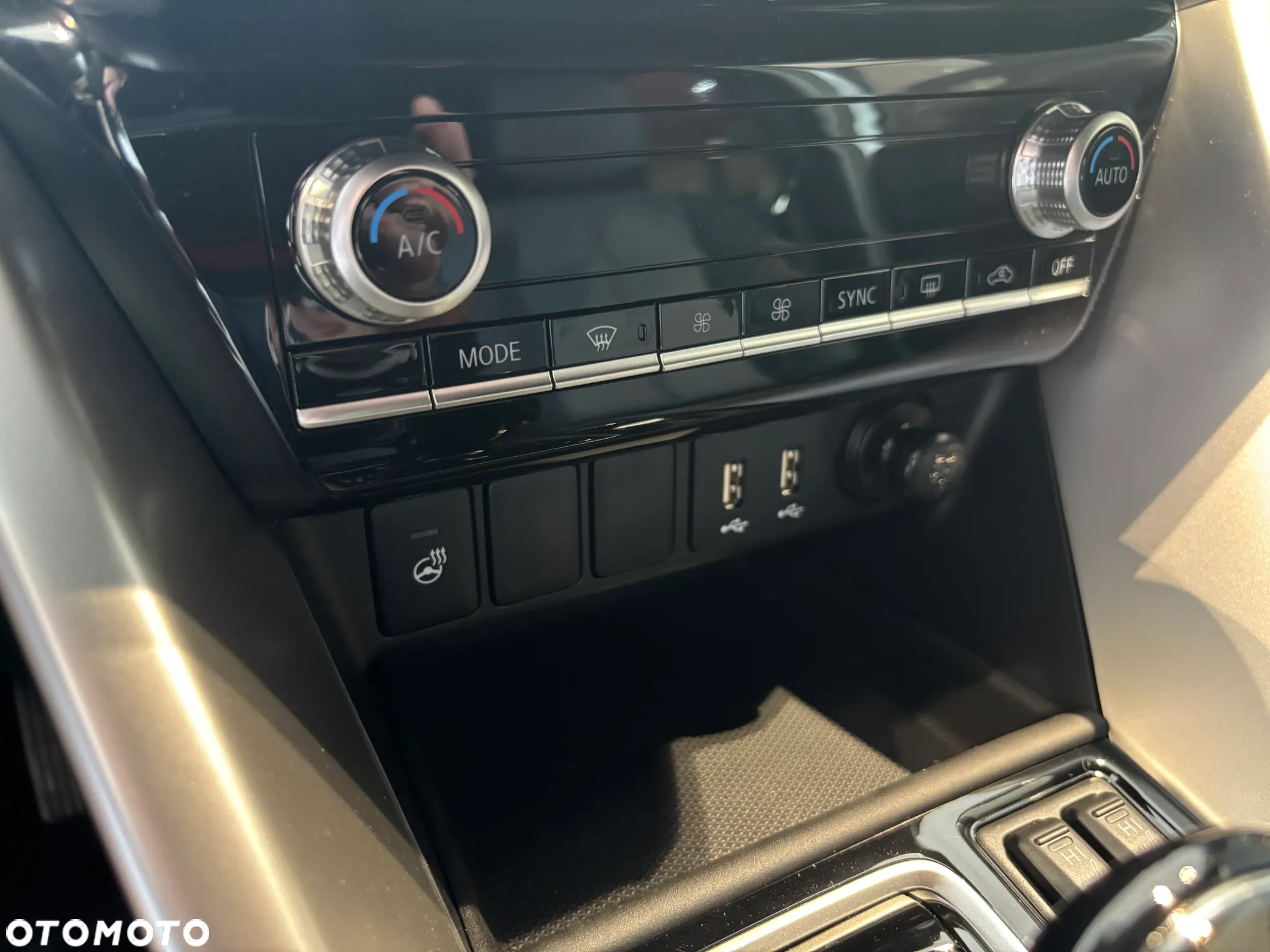 Mitsubishi Eclipse Cross - 11