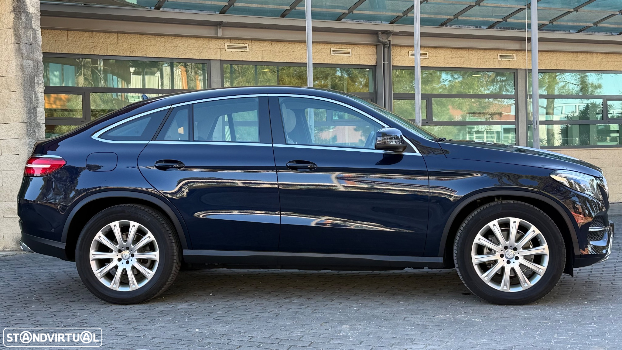 Mercedes-Benz GLE 350 d 4-Matic - 16