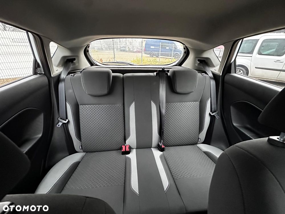 Ford Fiesta 1.25 Celebration - 23