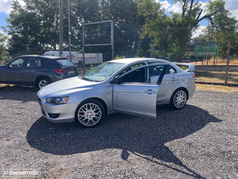 Mitsubishi Lancer 1.5 Invite - 2