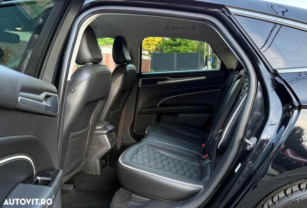 Ford Mondeo 2.0 TDCI PowerShift Business - 8