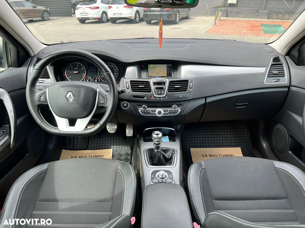 Renault Laguna dCi 110 FAP Limited - 6