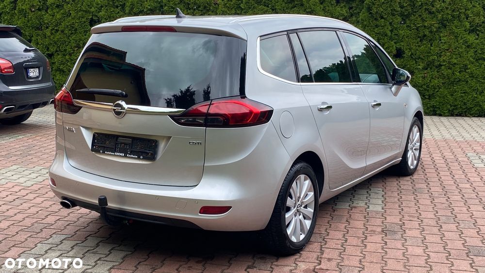 Opel Zafira - 10