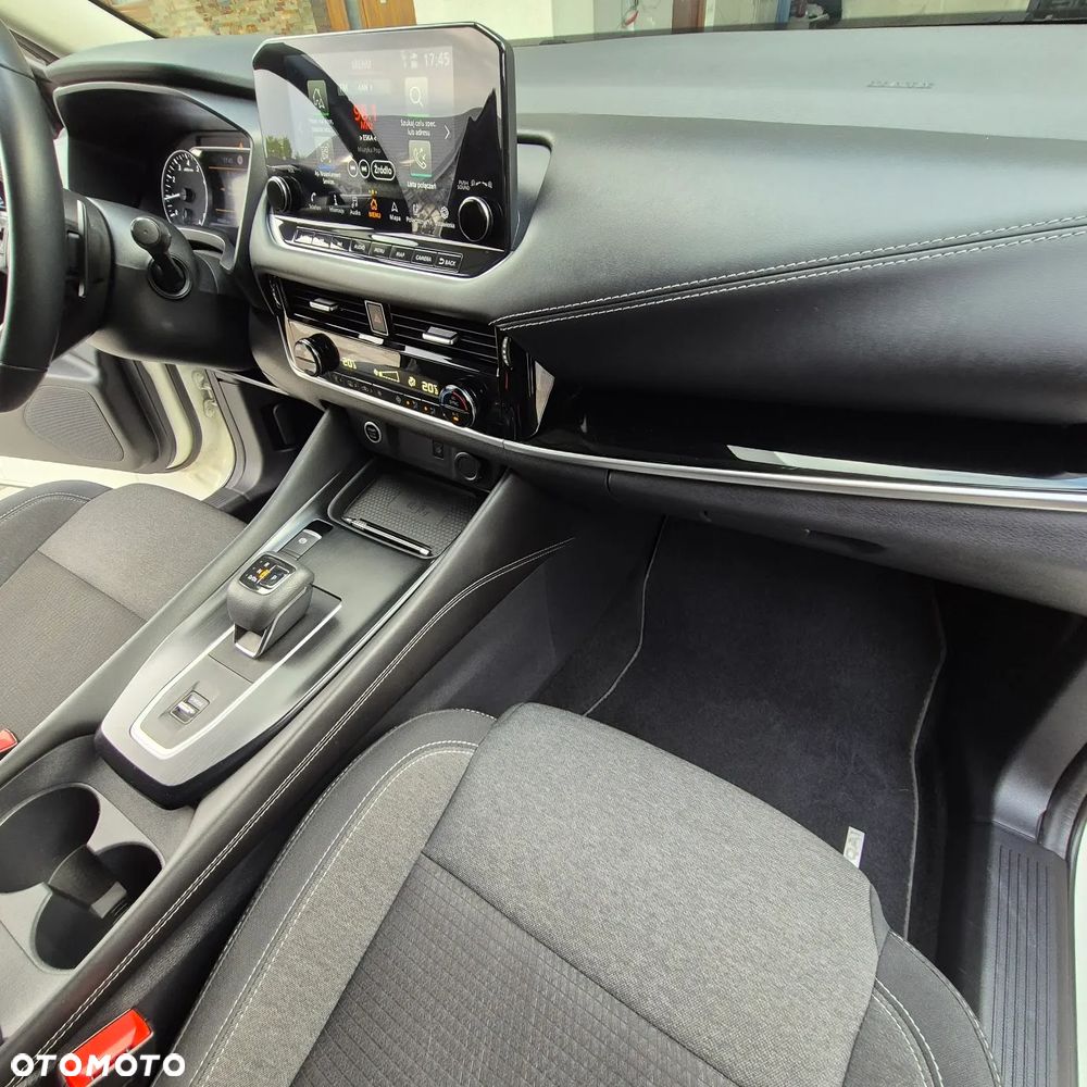 Nissan Qashqai 1.3 DIG-T mHEV N-Connecta Xtronic - 29