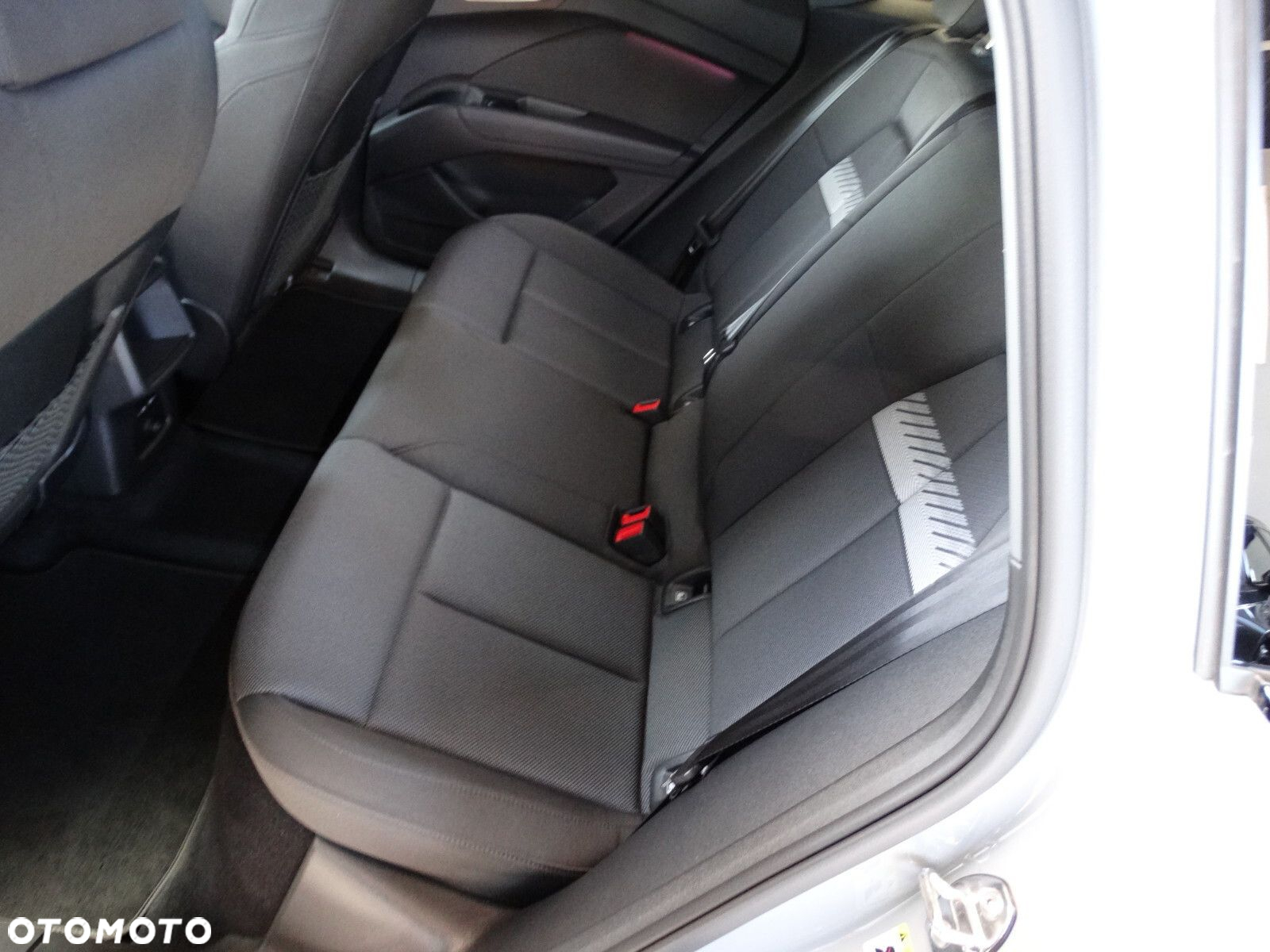 Audi e-tron - 16