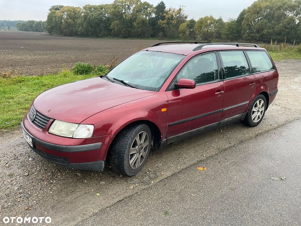 Volkswagen Passat 1.9 TDI Comfortline - 2