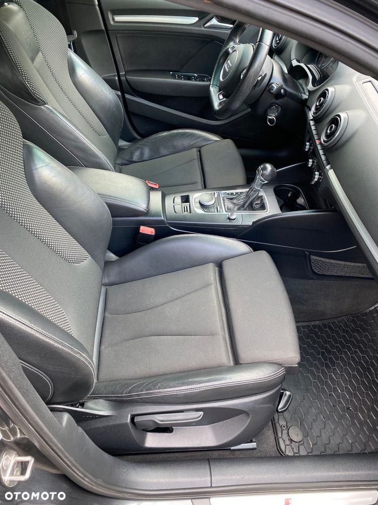 Audi A3 Sportback 2.0 TDI Ambiente S tronic - 23