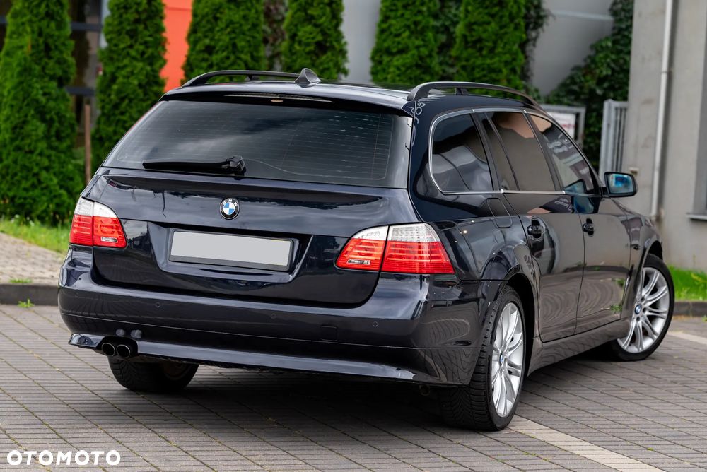 BMW Seria 5 525xi Edition Exclusive - 10