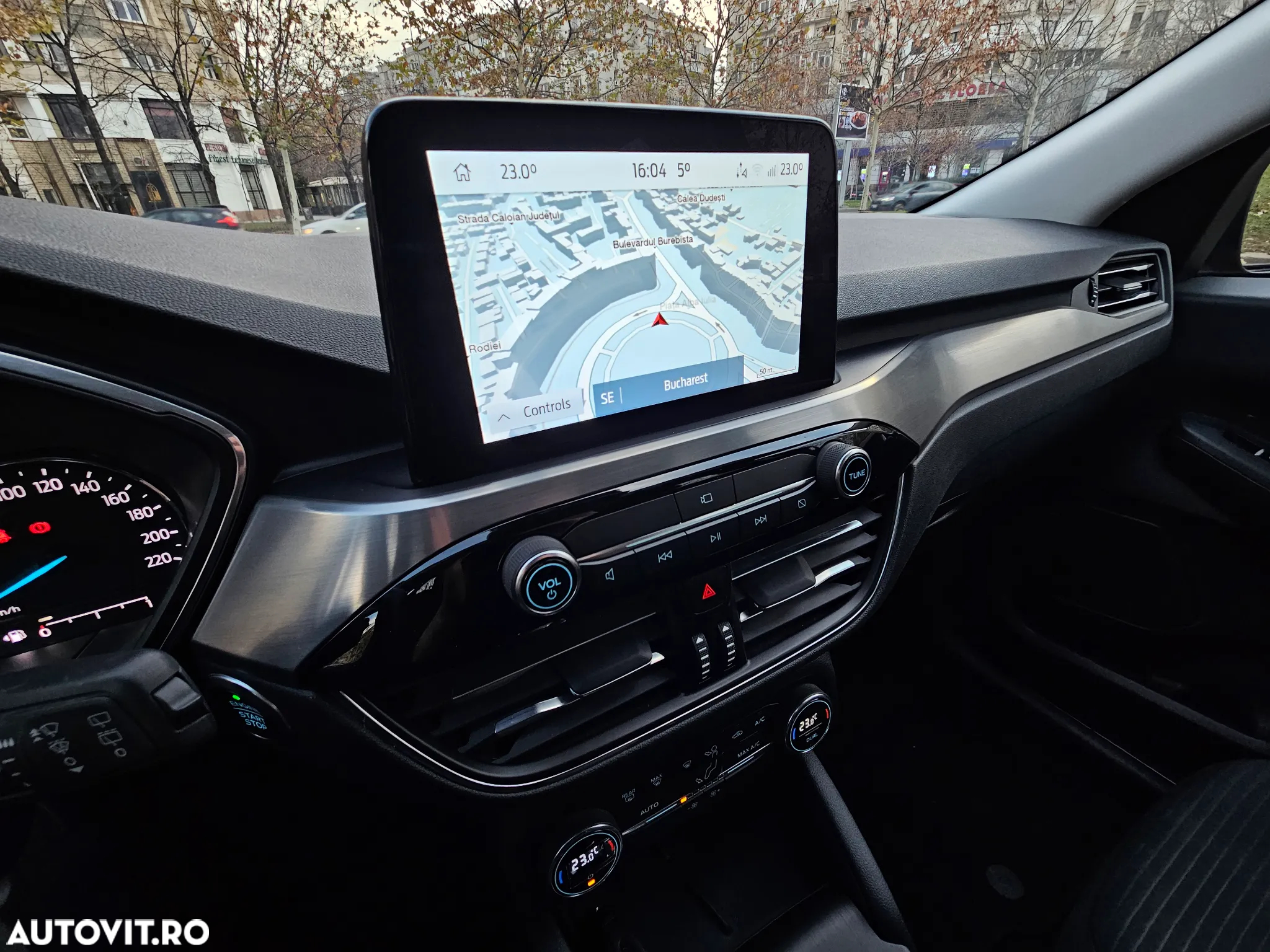 Ford Kuga 2.5 Duratec PHEV Titanium - 28
