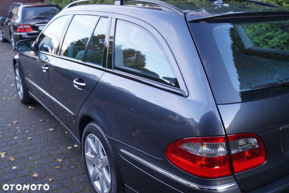 Mercedes-Benz Klasa E 280 CDI 4-Matic Avantgarde - 33