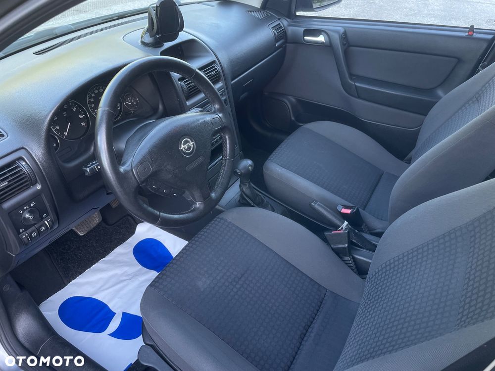 Opel Astra 1.6 NJoy - 7