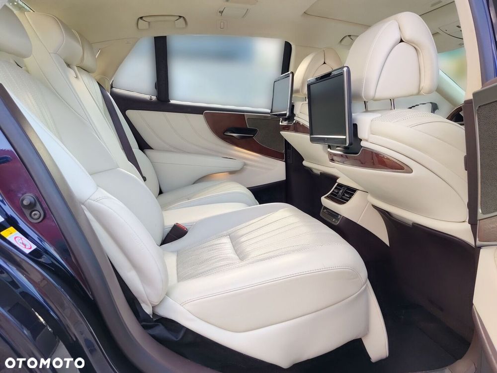 Lexus LS 500 Omotenashi AWD - 11