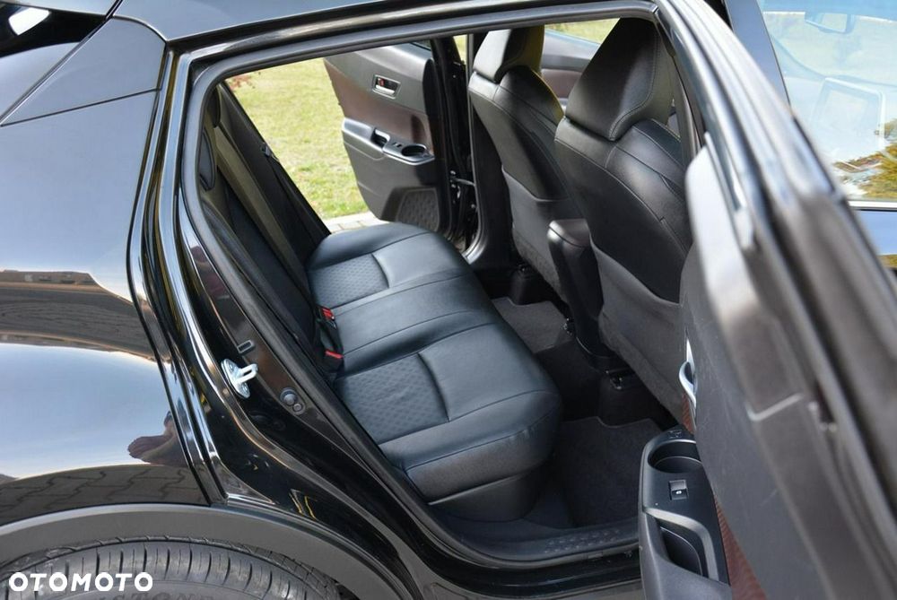 Toyota C-HR Lounge - 14