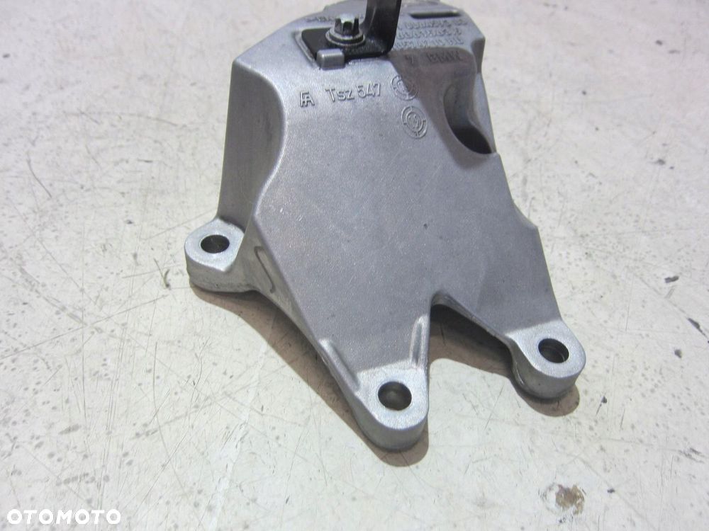 BMW X3 G01 B46 G02 G30 WSPORNIK SILNIKA LEWY ŁAPA LEWA 6864593 22116864593 - 2