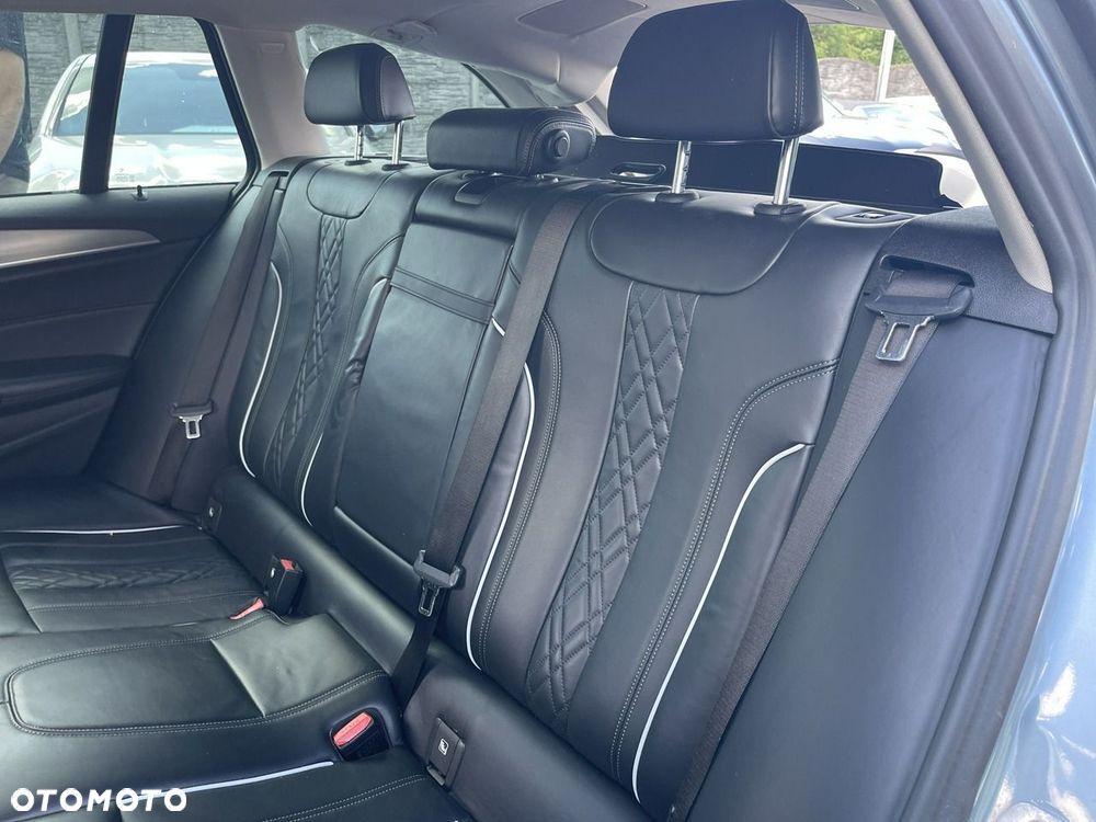 BMW Seria 5 540i xDrive GPF Luxury Line - 14