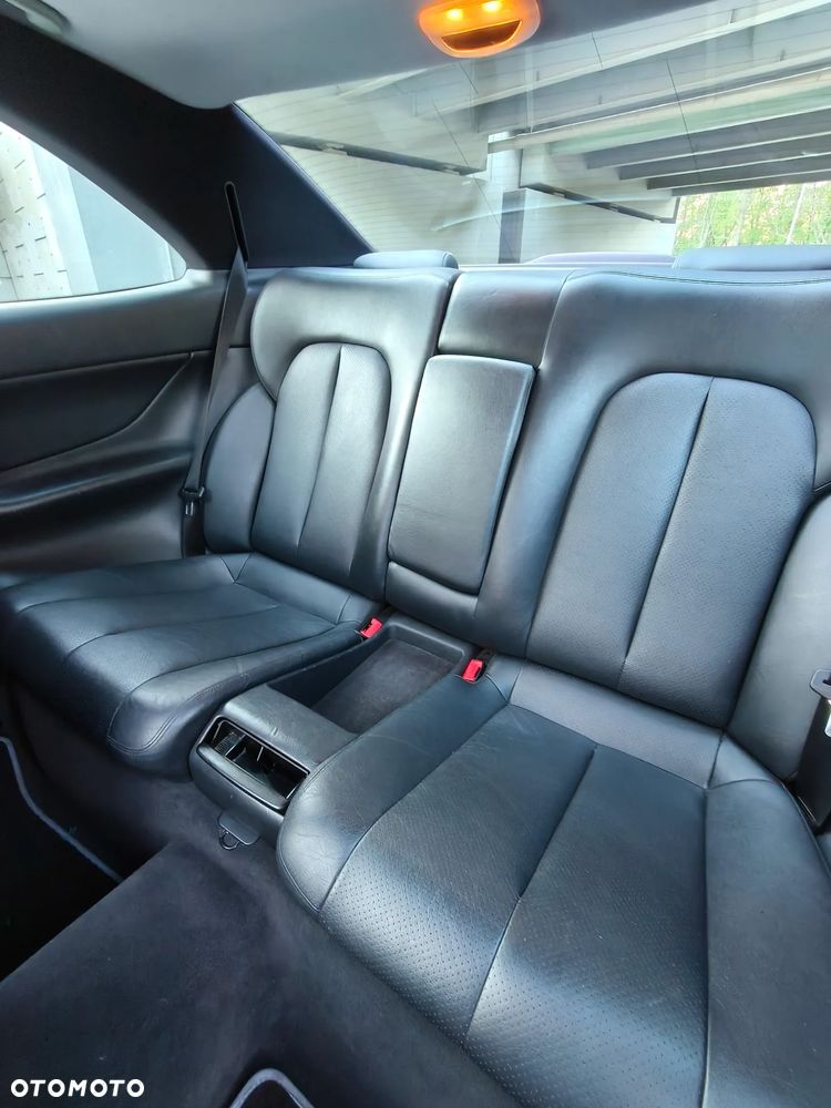 Mercedes-Benz CLK - 23