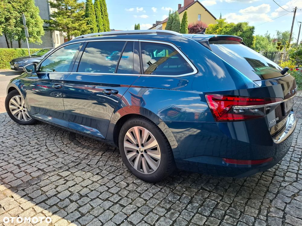 Skoda Superb 2.0 TDI SCR Style DSG - 5
