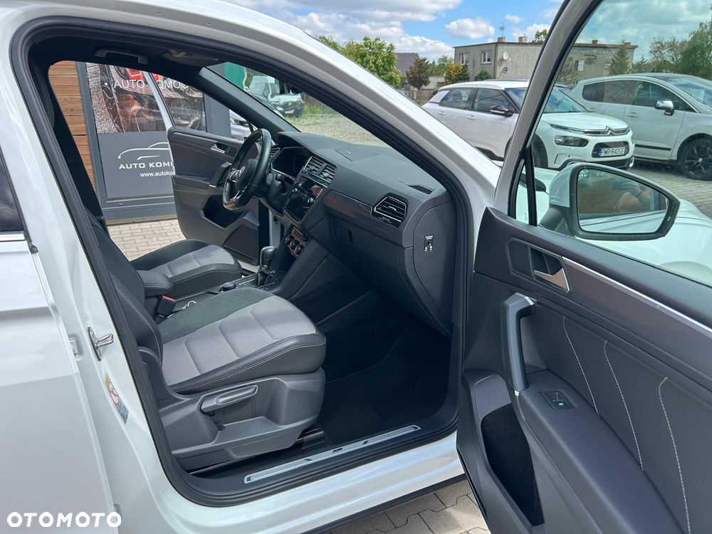 Volkswagen Tiguan 2.0 TDI SCR 4MOTION DSG Highline - 29