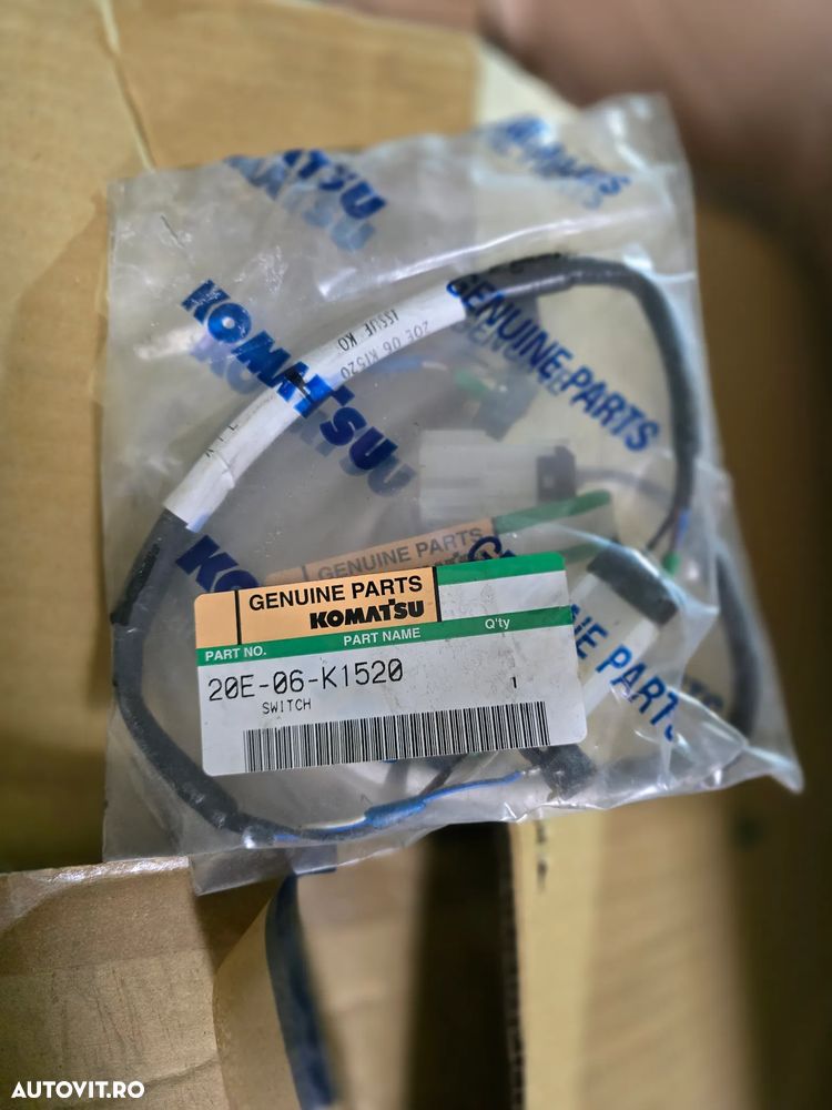 Switch / Comutator Original Komatsu 20E-06-K1520 - Nou - 1