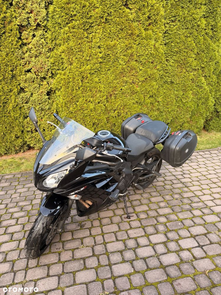 Kawasaki ER - 2