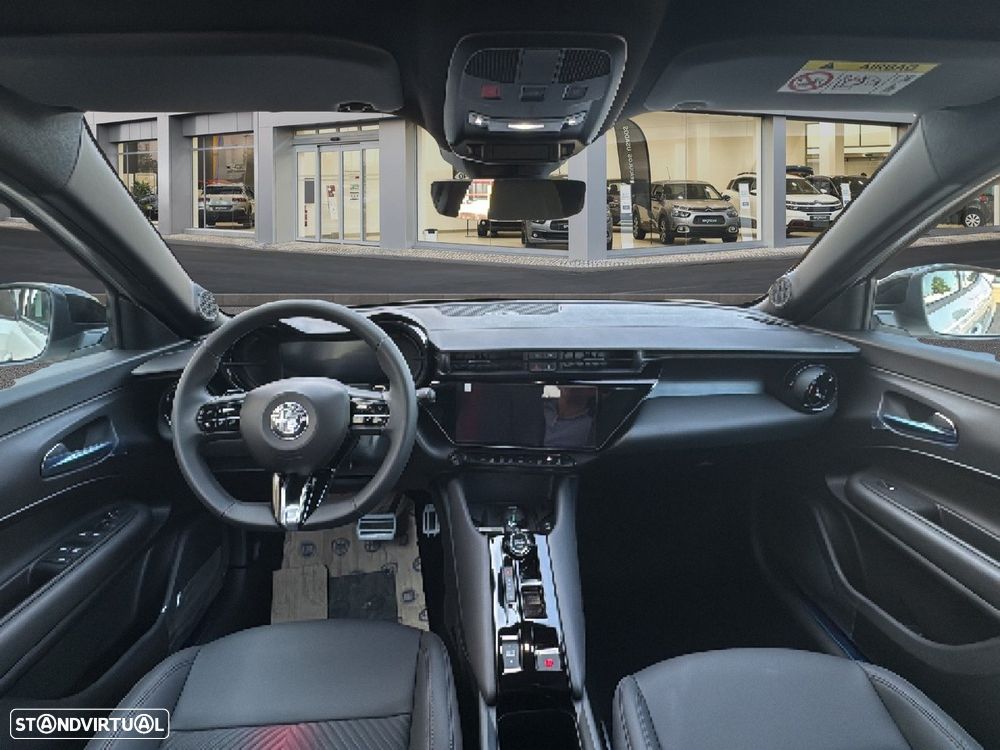 Alfa Romeo Junior 1.2 Speciale eDCT6 - 8