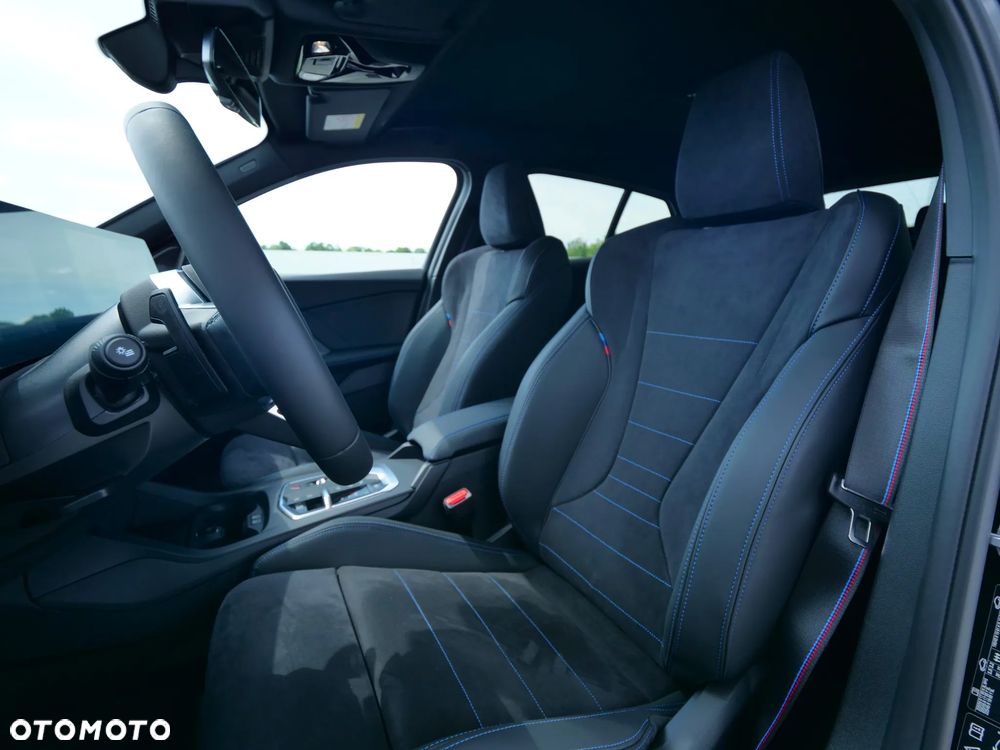 BMW Seria 1 123 mHEV xDrive - 31