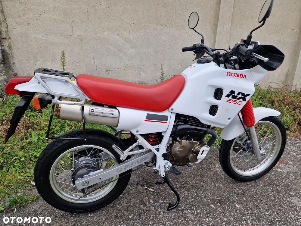 Honda NX - 10