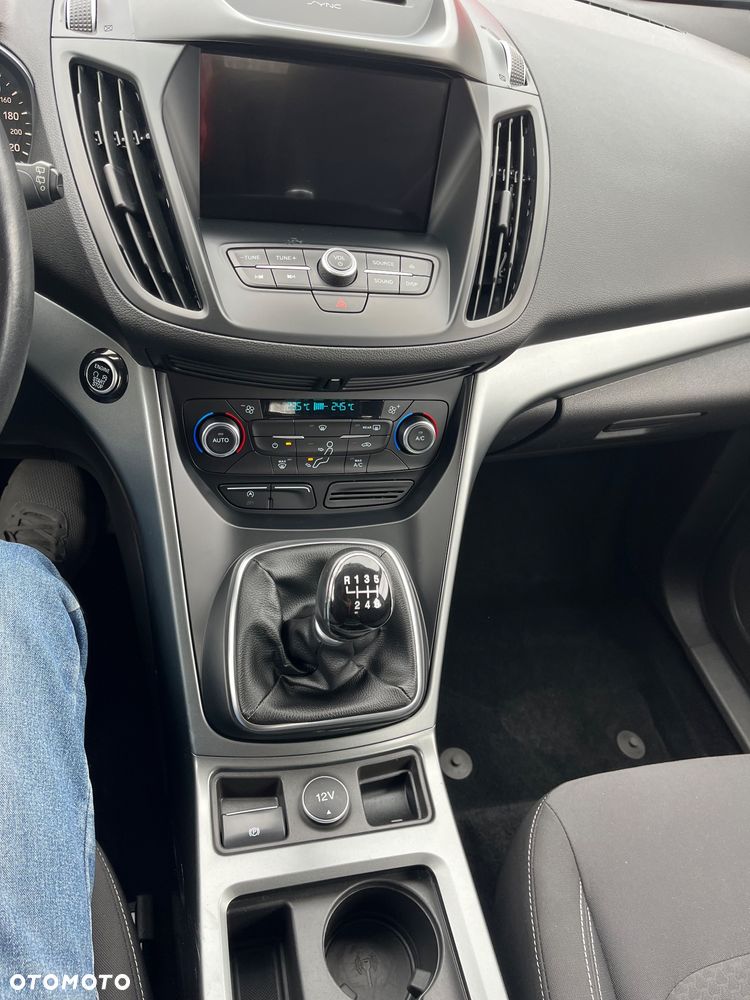 Ford Kuga 1.5 EcoBoost 2x4 Business Edition - 18