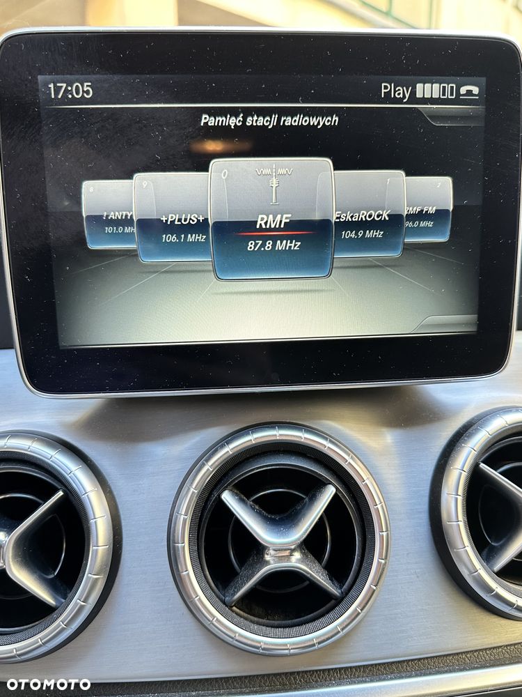 Mercedes-Benz CLA 200 7G-DCT AMG Line - 18