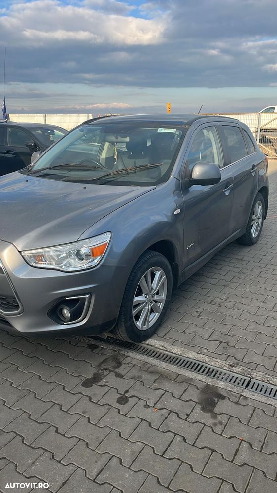 Dezmembram Mitsubishi ASX - 1