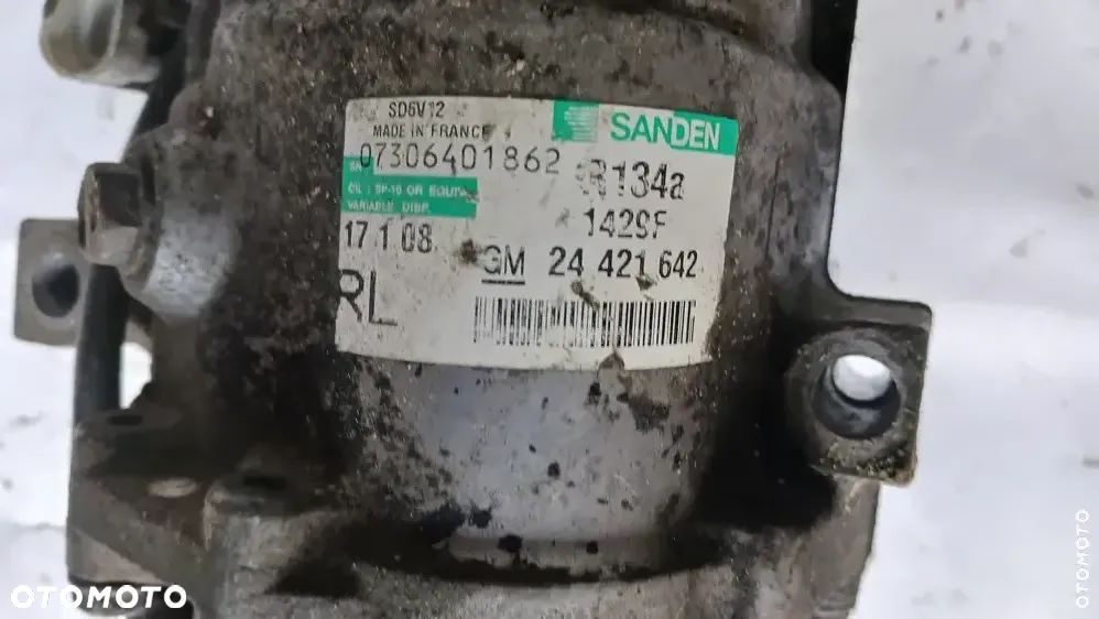 Kompresor Sprężarka klimatyzacji Opel GM 24421642 Meriva A - 2