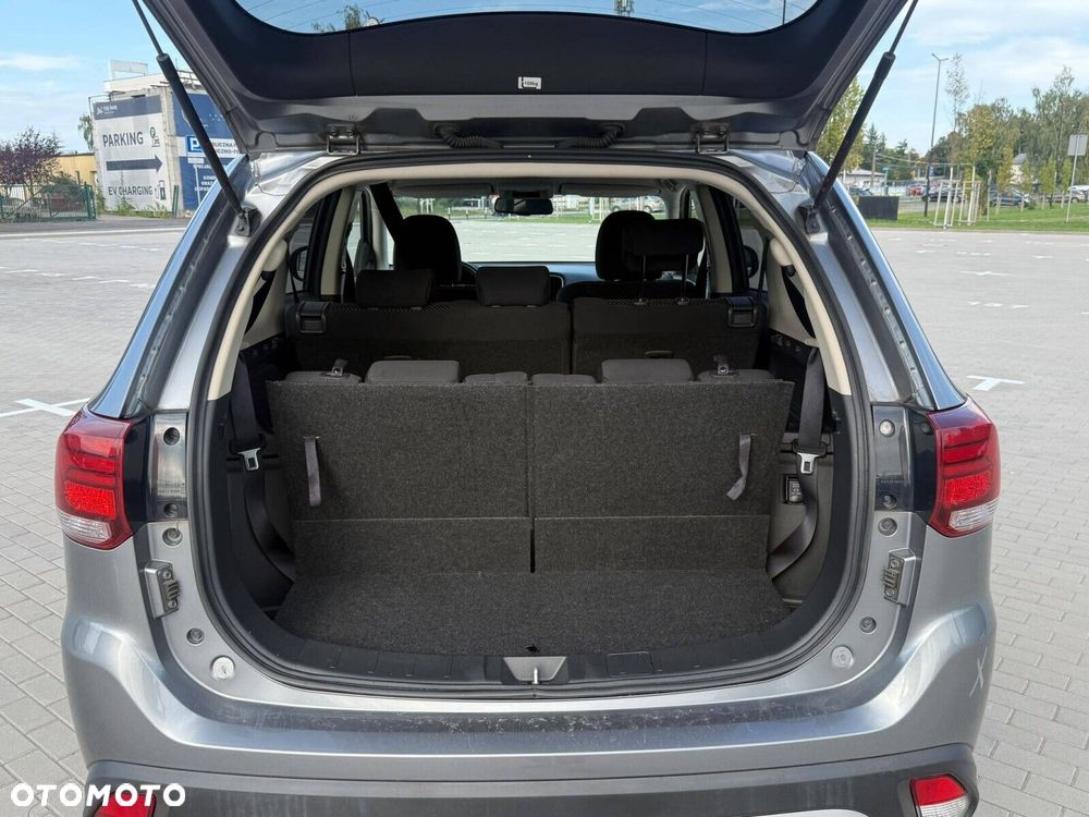 Mitsubishi Outlander 2.0 Intense + SDA 4WD CVT - 23