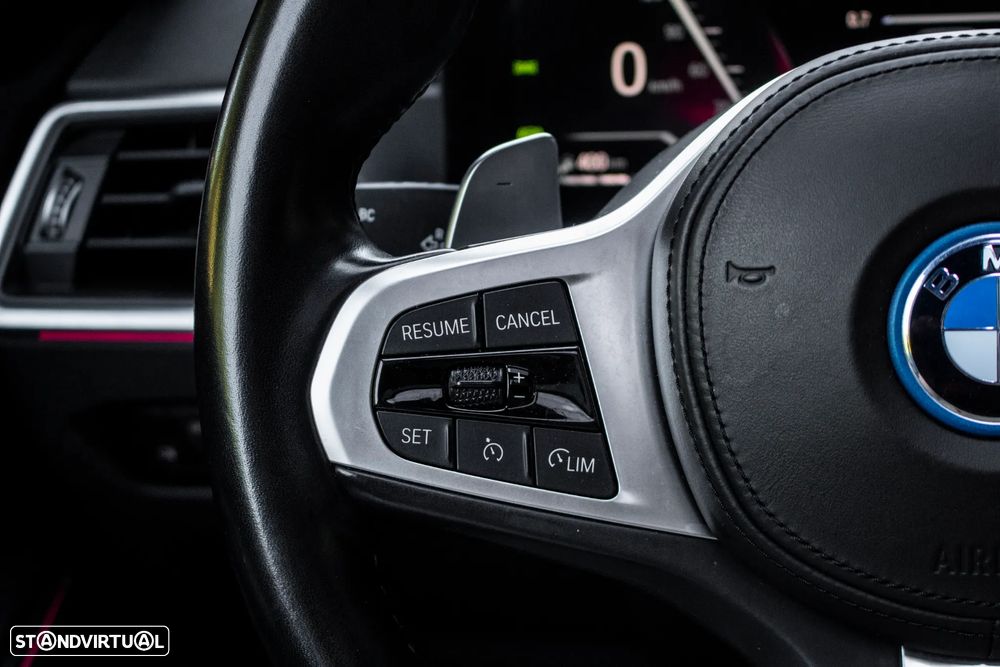 BMW 320 e Pack M Auto - 14