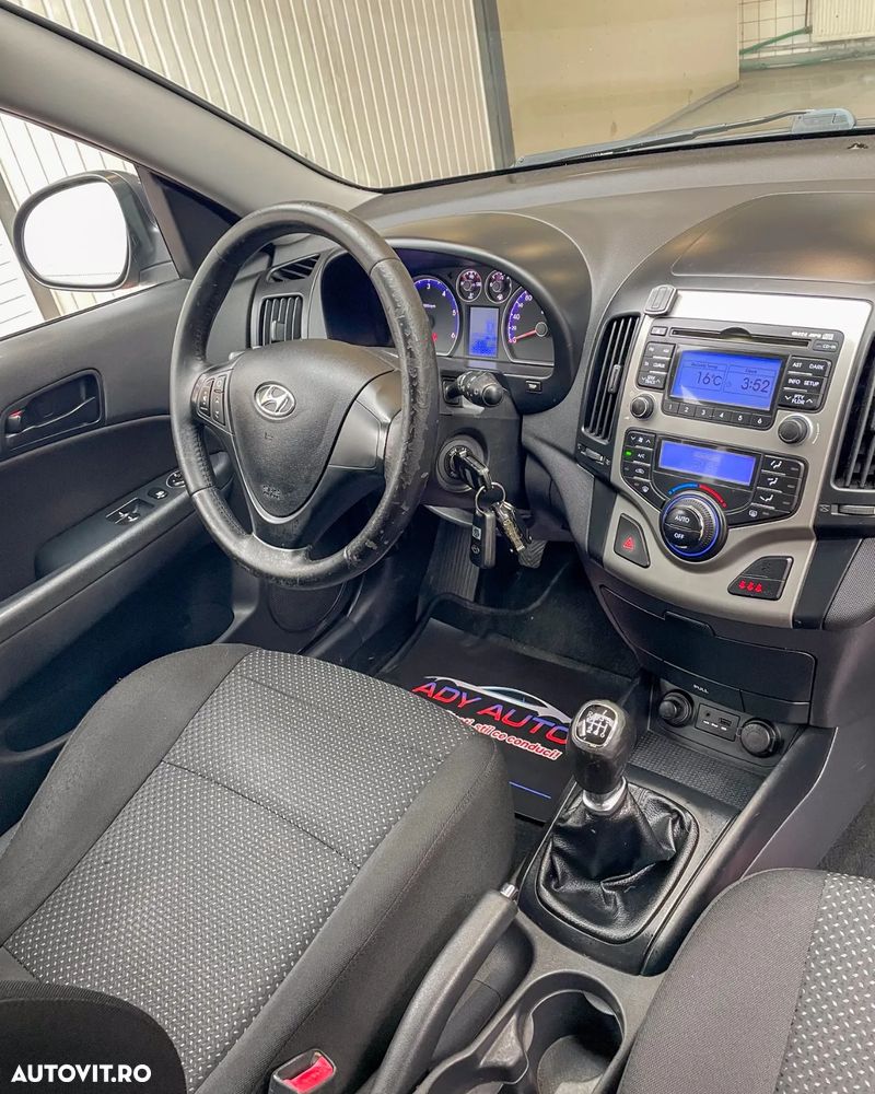 Hyundai i30 CW 1.6 CRDI GL Comfort - 7