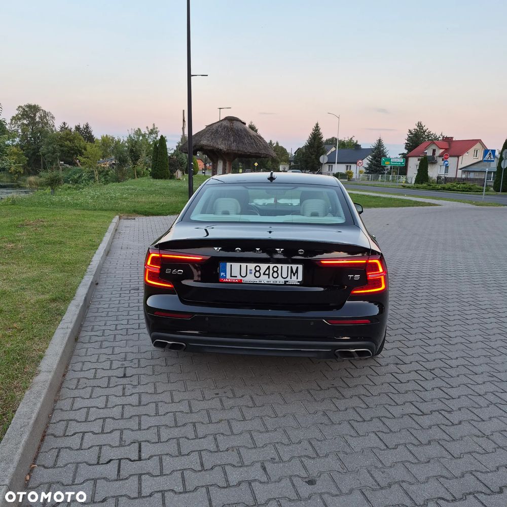 Volvo S60 T5 Momentum Pro - 6