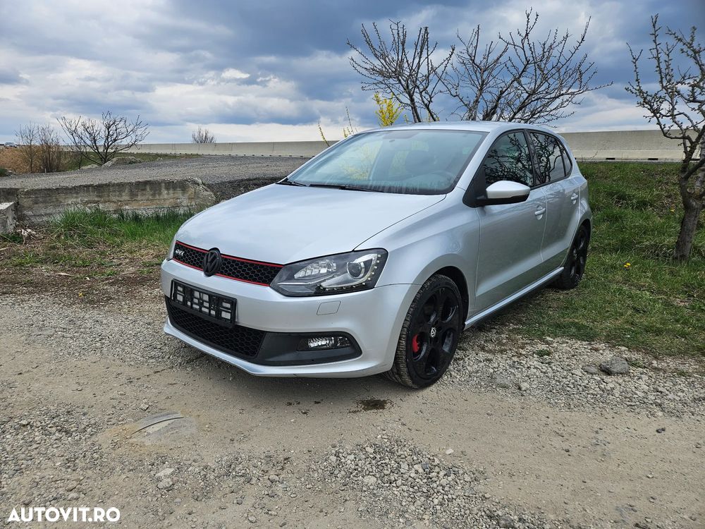 Volkswagen Polo 1.4 DSG GTI - 1