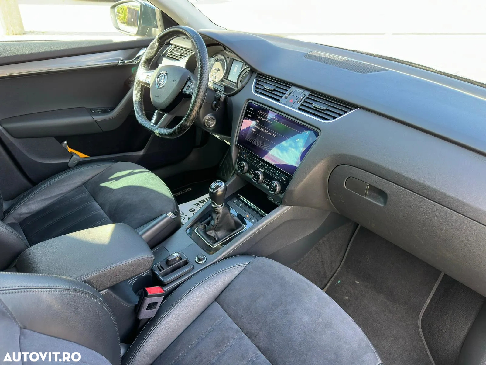 Skoda Octavia Combi Diesel 1.6 TDI Style - 23