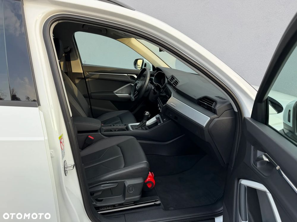 Audi Q3 35 TFSI S tronic - 12