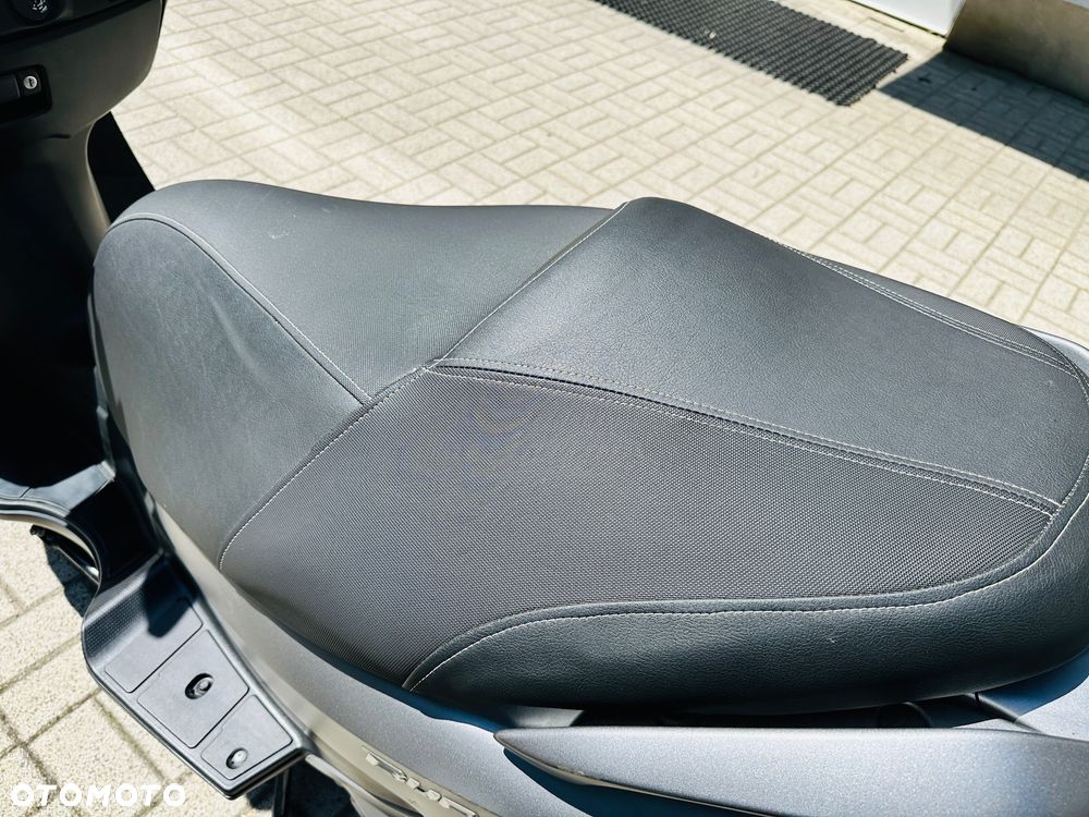 Suzuki Burgman - 18