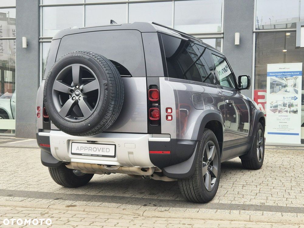 Land Rover Defender 90 P400 SE - 10