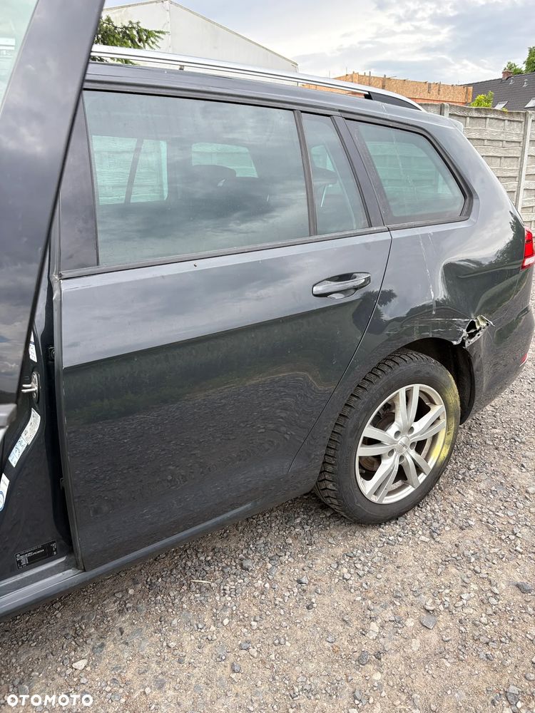 Volkswagen Golf 1.6 TDI Sound - 13