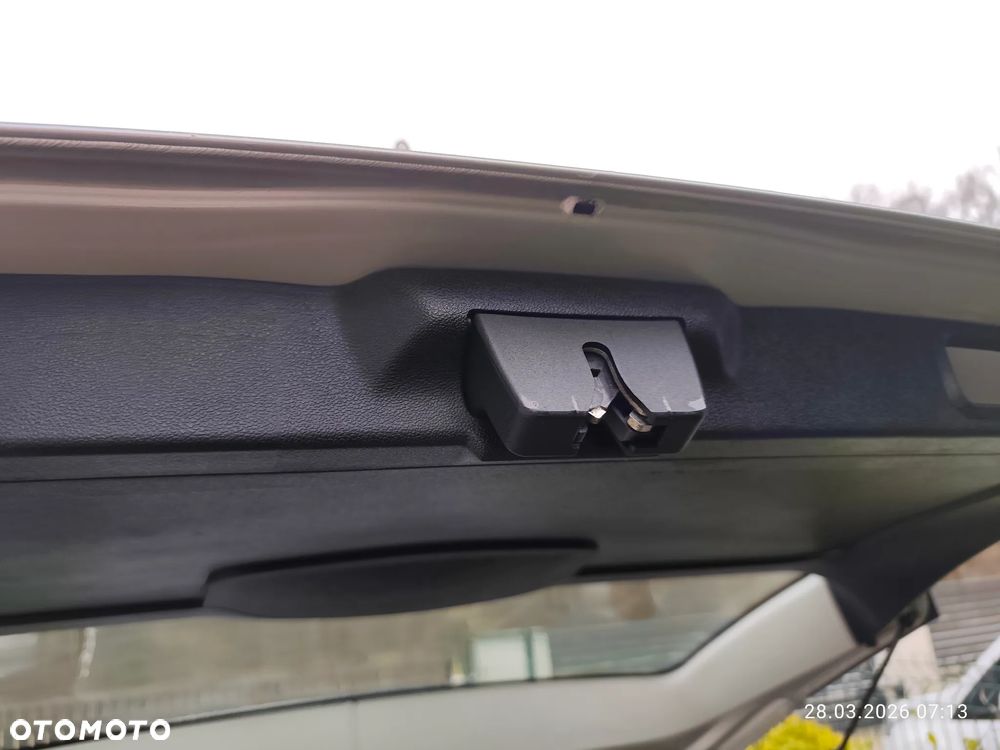 Mercedes-Benz Klasa A 150 Classic Edition 10 - 11