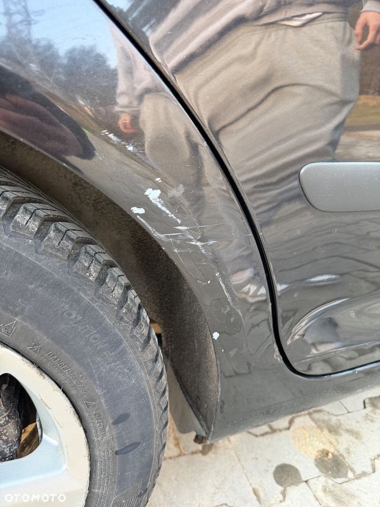 Volkswagen Golf 1.6 FSI Trendline - 28