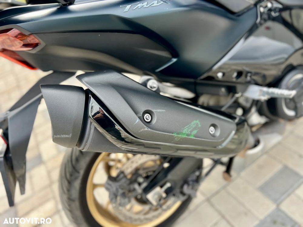 Yamaha TMAX 560 - 7