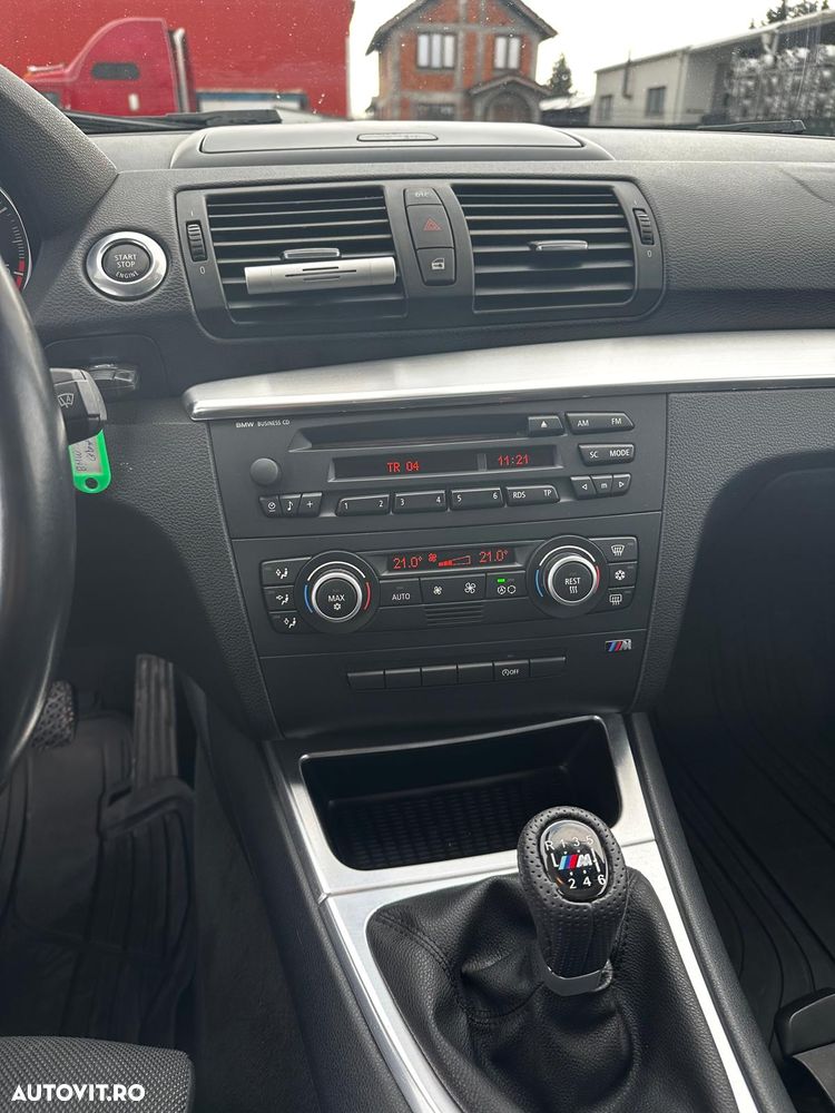 BMW Seria 1 120d DPF Edition Sport - 10