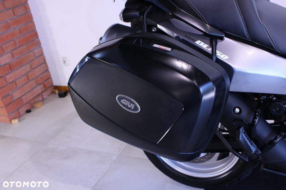 Suzuki DL - 15