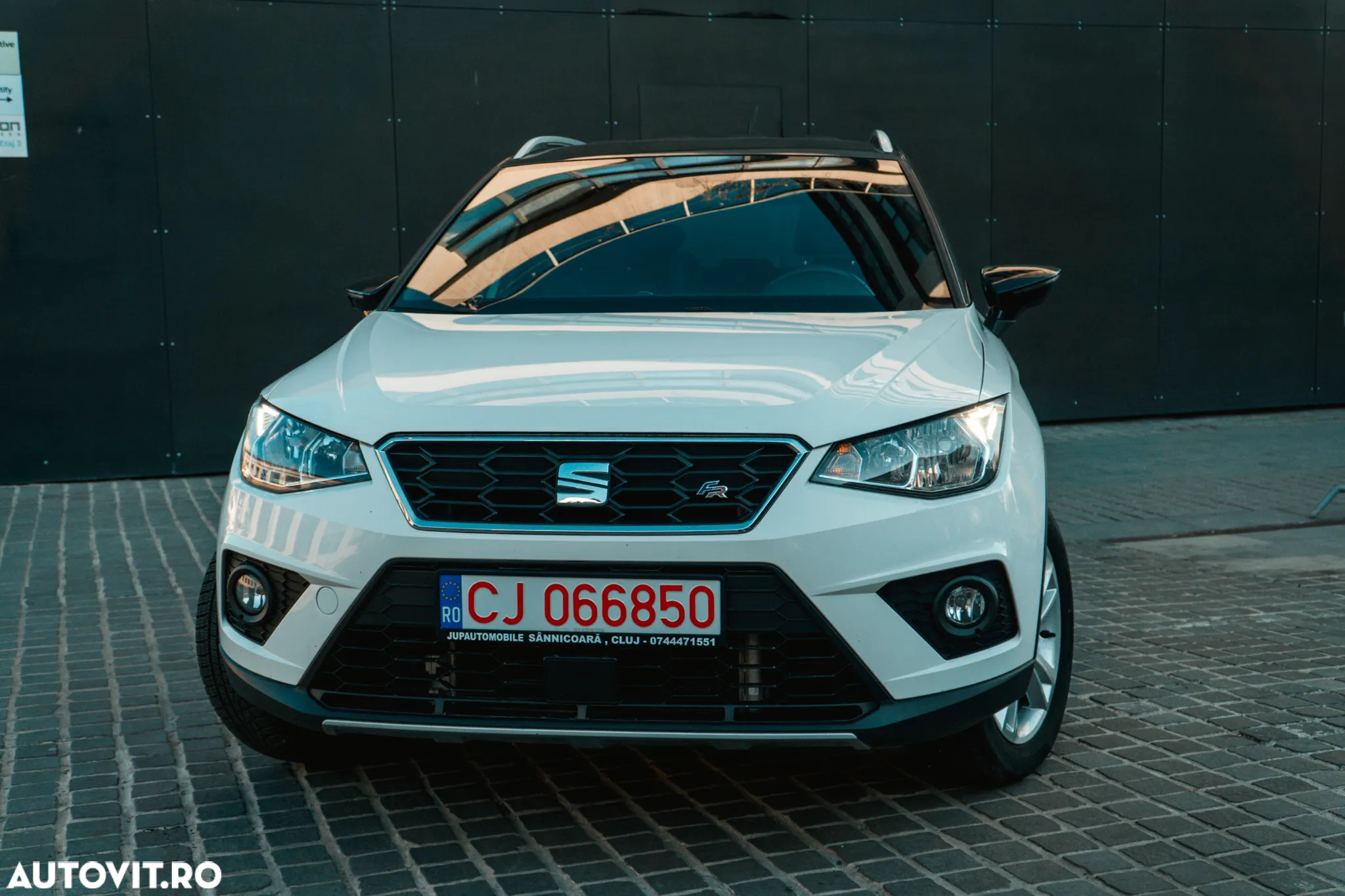 Seat Arona 1.0 TGI FR - 5