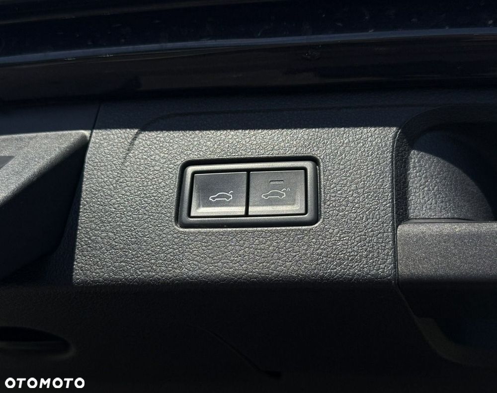 Volkswagen Passat 2.0 TSI Elegance DSG - 37