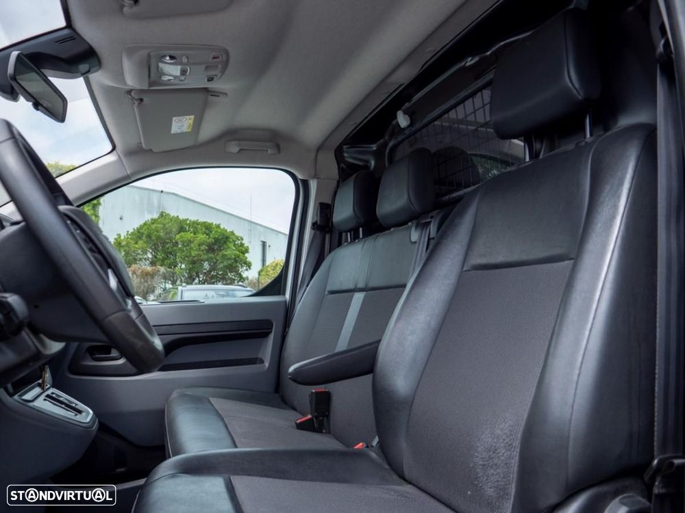 Opel Vivaro - 24