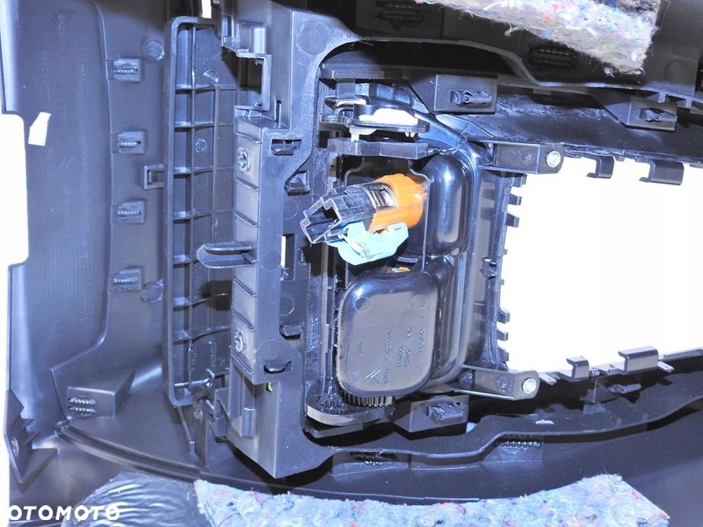 TUNEL ŚRODKOWY PODŁOKIETNIK CITROEN C5 III - 12